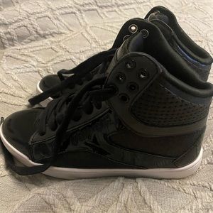Hip Hop Shoes (US size 5.5M) - LIKE NEW